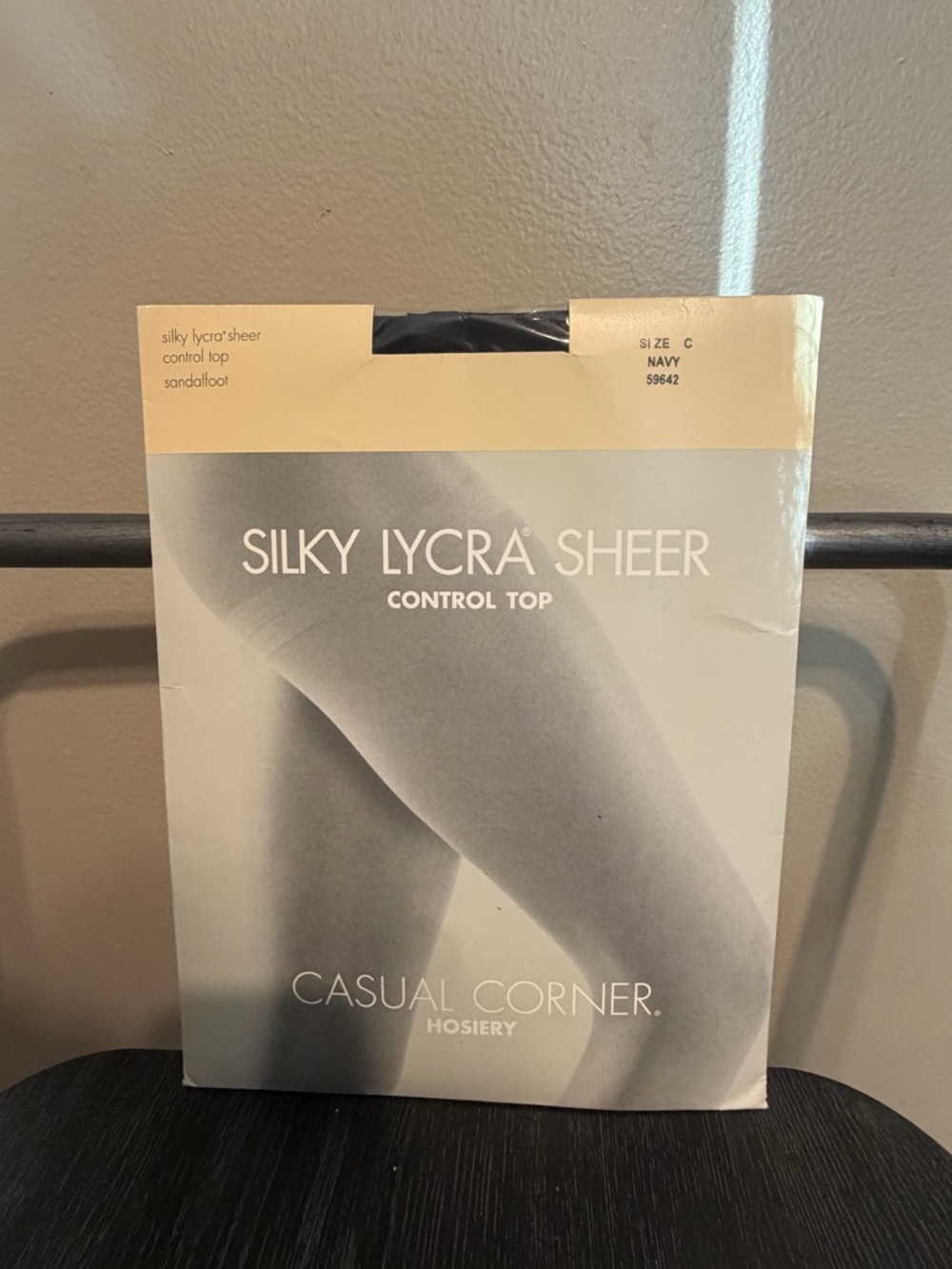 Casual Corner Silky Lycra Sheer Control Top Pantyhose Navy Size C NIP